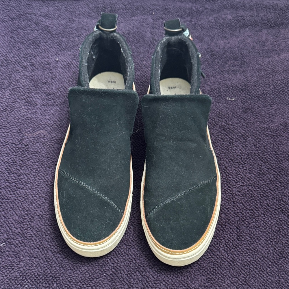 Women’s Toms Black Chukka Boot